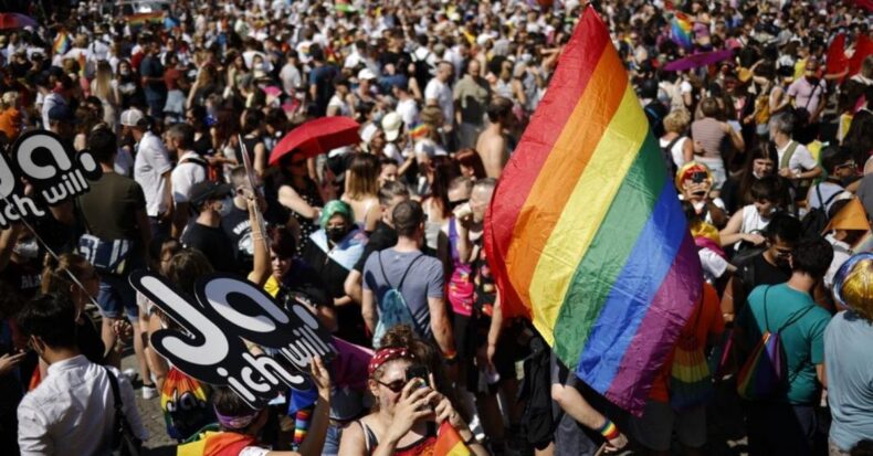 Citizens of Switzerland March To Legalize Same-Sex Marriage