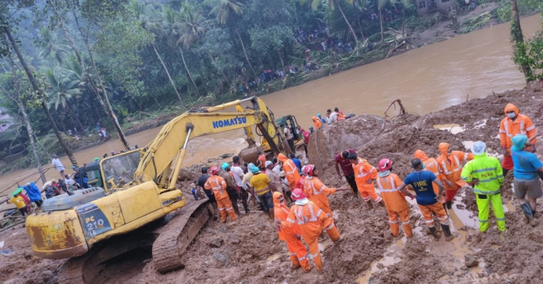 21 people died in Kerala and Uttrakhand on Red alert after heavy rainfall and landslides