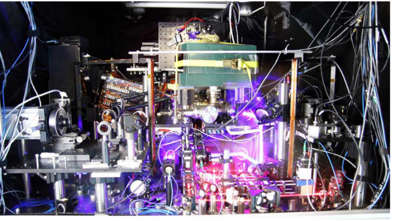 HOW GENERAL RELATIVITY WARPS TIME OVER A MILLIMETRE WITH ATOMIC CLOCK