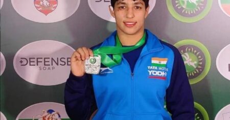 Anshu Becomes first Indian Woman wrestler to reach world's championship