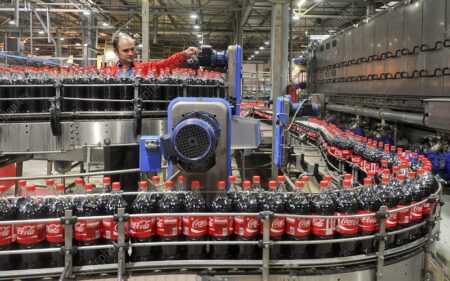 Coca-Cola, PepsiCo warns of inflation bite as high prices increase sales