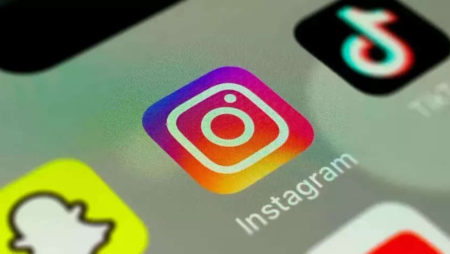 Instagram to now allow users to delete posts, comments in bulk, rolls out new feature worldwide