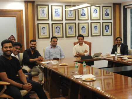 Sourav Ganguly decides to rules in the selection meeting  - Asiana Times