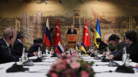 Russian-Ukrainian talks begin in Turkey