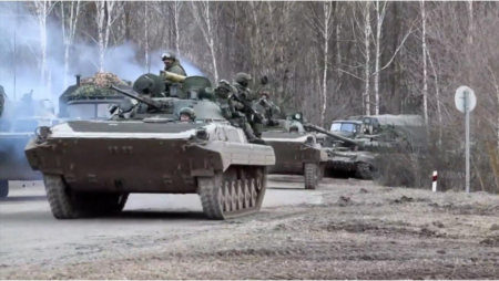 Russian army edge closer to enter kyiv