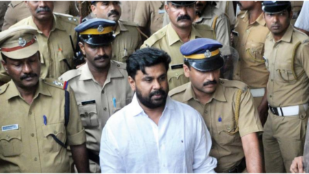 Actor Dileep appeared before crime branch for second day