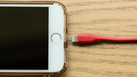 EU agrees with the single mobile charging port in blow to apple 