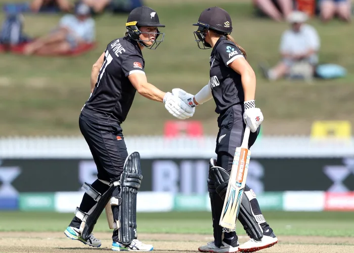 The Undefeated South Africa beats The White Fern by 2 wickets - Asiana Times