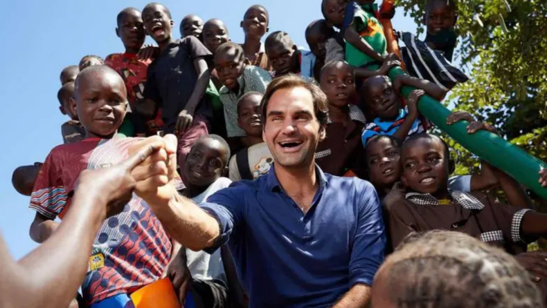 “Heartbroken” Roger Federer to aid Ukrainian children