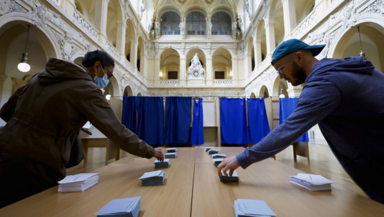 France Heads To Final Round Of Presidential Elections