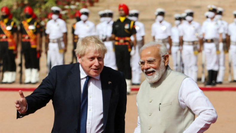 Boris Johnson arrives in Gujrat, seeking to deepen strategic trade & defence ties