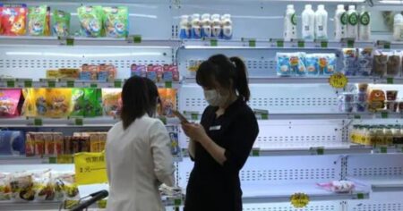 After The Rise of 70 Covid Cases, Panic Buying Started in Beijing After Death Soar