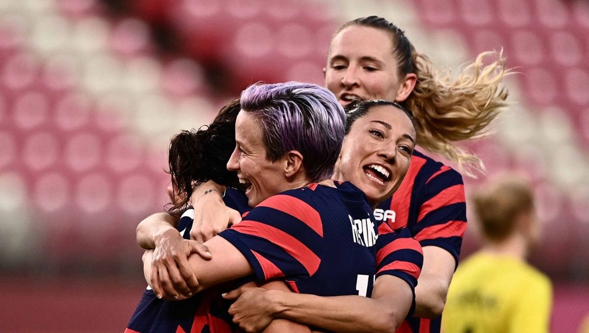U.S. men's and women's teams strike equal pay deal with the governing body    