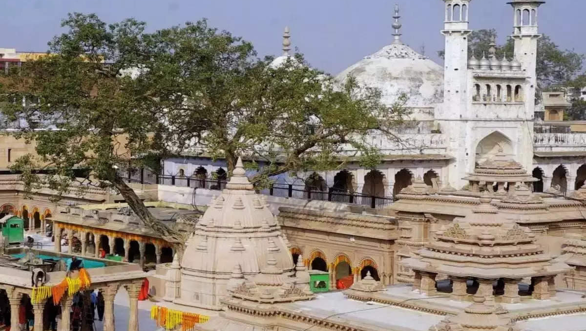 Gyanvapi Row: Hindu side claim ‘Shivling’ found inside mosque  - Asiana Times