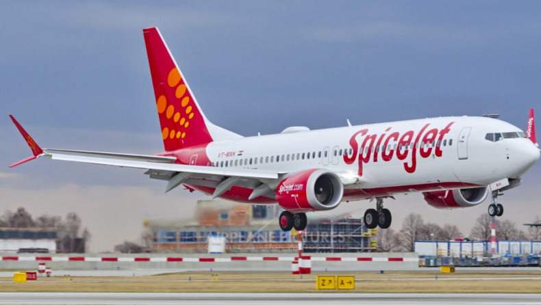 Major Turbulence inside SpiceJet plane injures 15 people  - Asiana Times