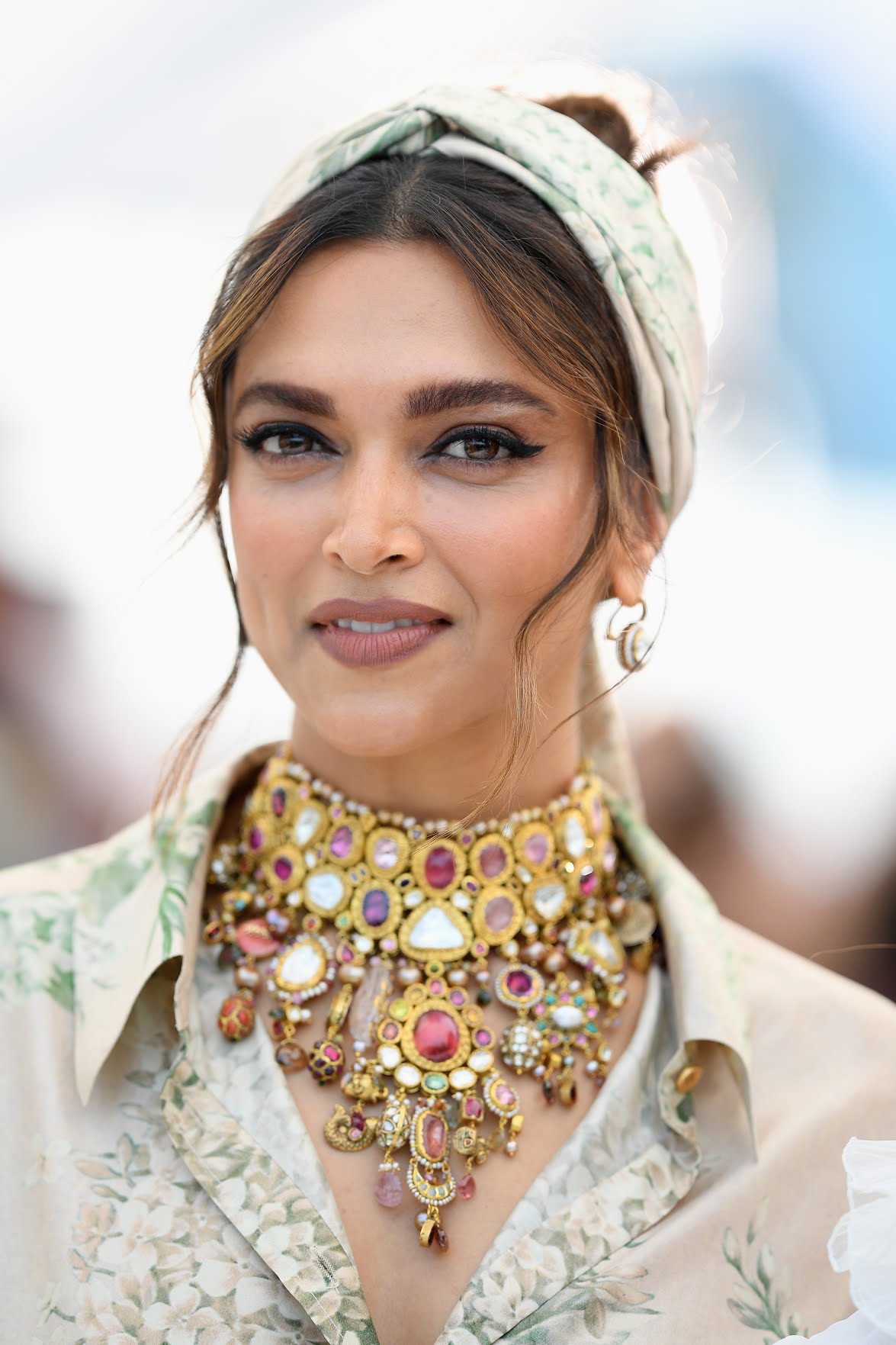 Cannes 2022: Deepika's desi look at Cannes, see the most beautiful and unseen pictures ever. - Asiana Times