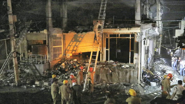 Fire Near Mundka Station Leaves 27 Dead in New Delhi - Asiana Times