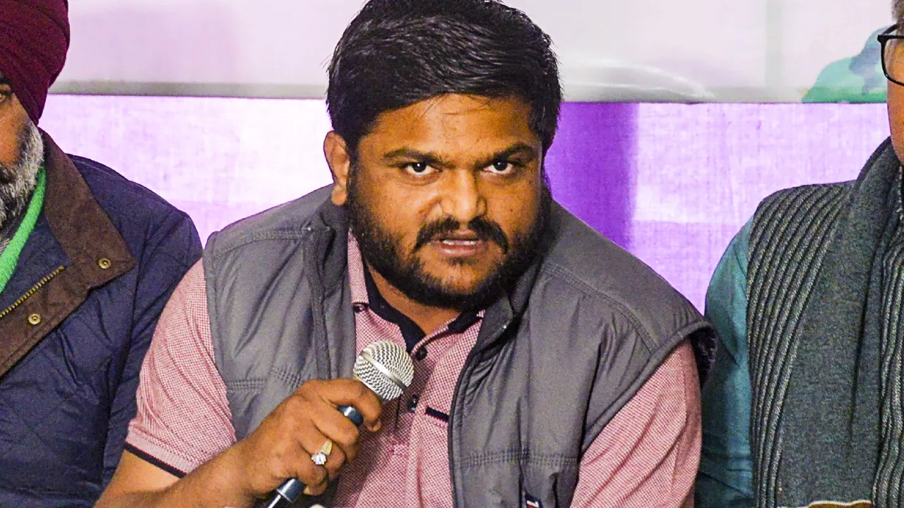 <strong>Ahead of Assembly Elections, Hardik Quits Congress</strong> - Asiana Times