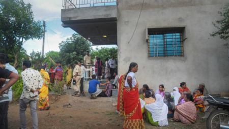13 arrested for aiding nine family members' suicide in Sangli, Maharashtra