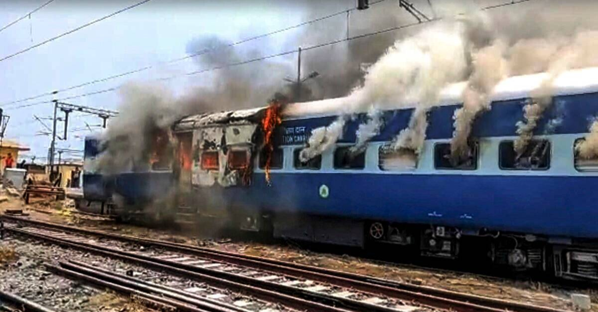 Agnipath scheme: army candidate burns vehicle & train 