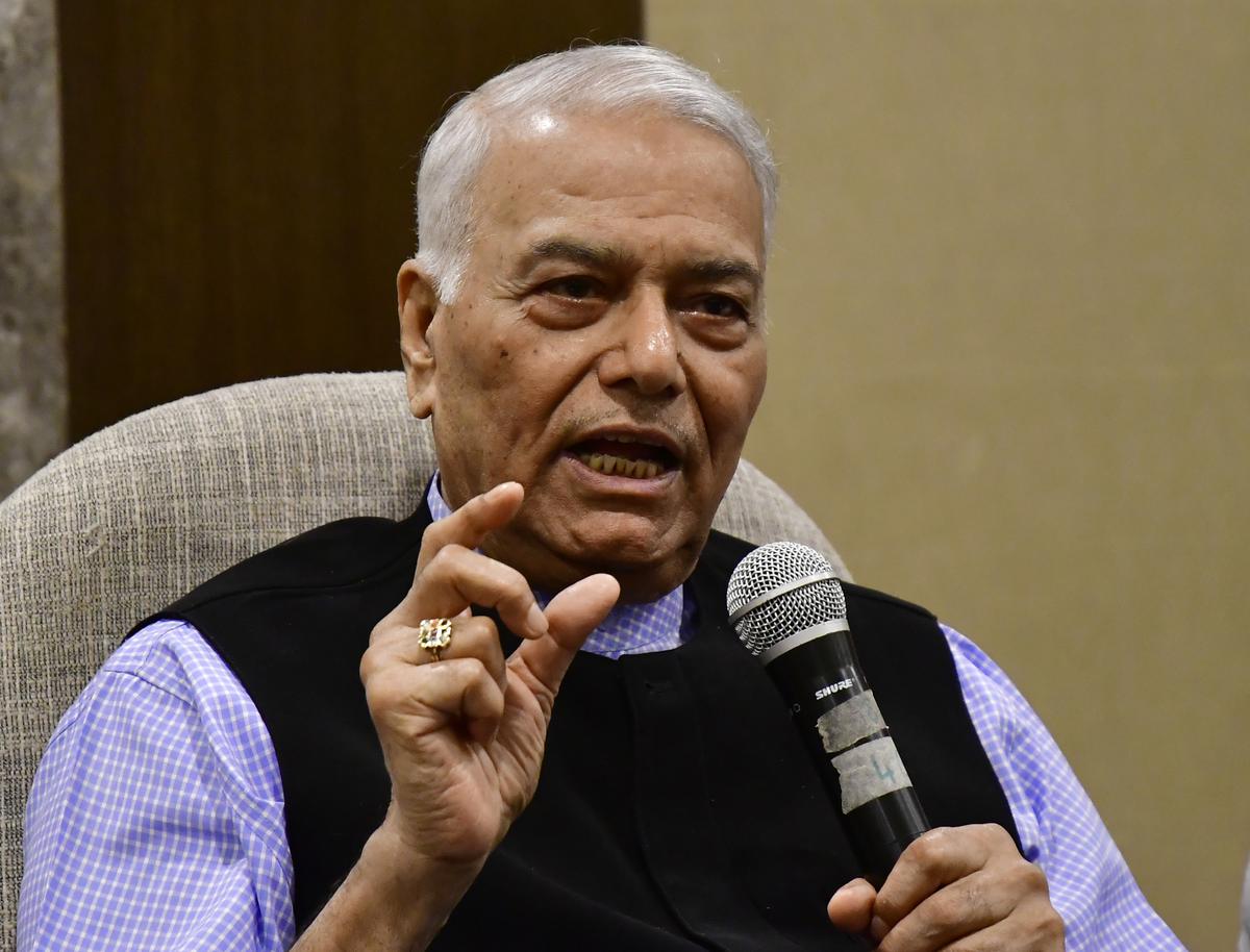 West Bengal Chief Minister Praises Yashwant Sinha - Asiana Times