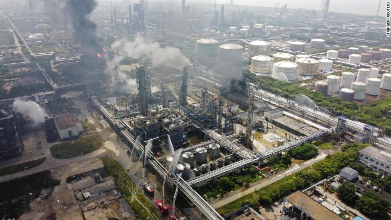 Fire burns through Shanghai chemical plant