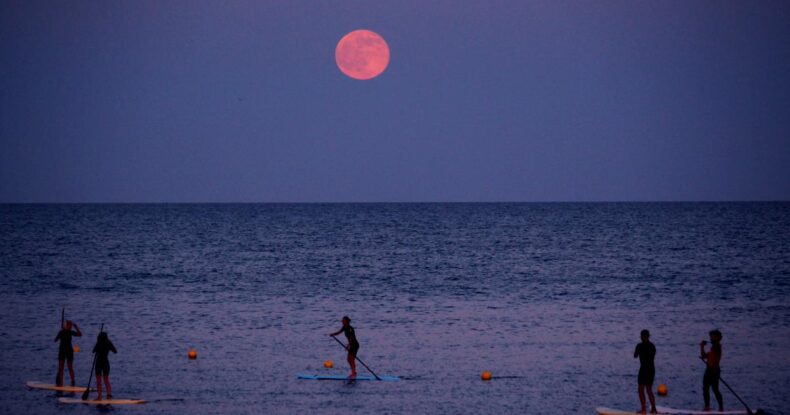 Strawberry Super Moon is Today! - Asiana Times