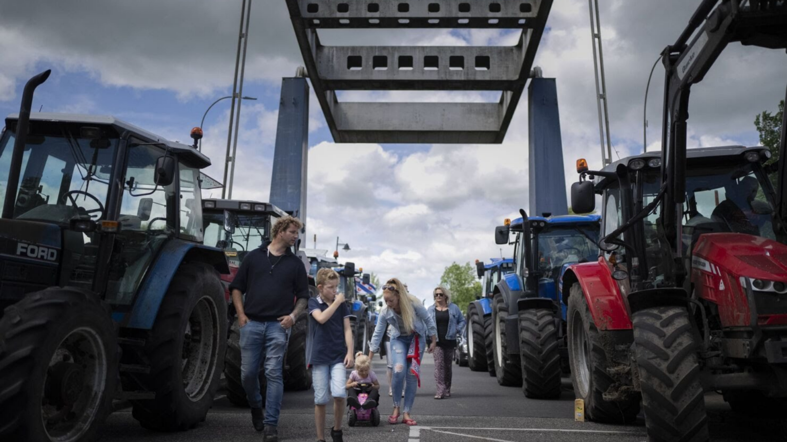 Netherland: farmer protest intensifies over green laws - Asiana Times