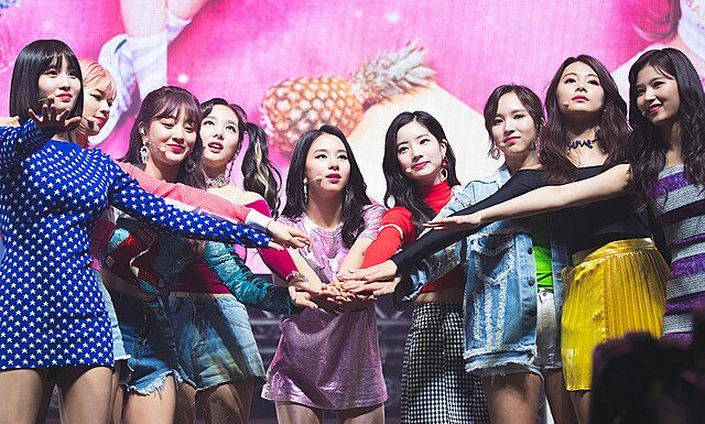All Nine Twice Members renew their Contract with JYP Entertainment! - Asiana Times