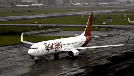 DGCA ordered an investigation on flight SG-11 and asked SpiceJet for a Show Cause notice