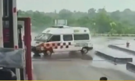 Ambulance Crash At Toll Booth In Karnataka kills 4