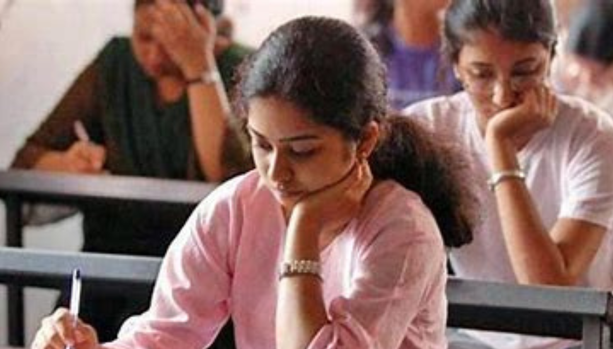 NEET Aspirants compelled to remove innerwear for writing the Exam