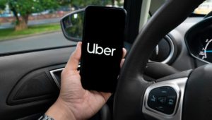 Uber adds new safety feature “emergency assistance”