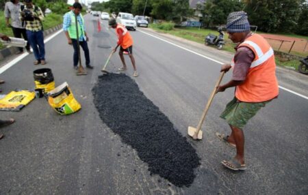 Bad roads dominate political debate in Kerala