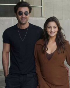Ranbir Kapoor apologizes for commenting on Alia’s pregnancy weight Ranbir Kapoor apologizes for commenting on Alia's pregnancy weight
