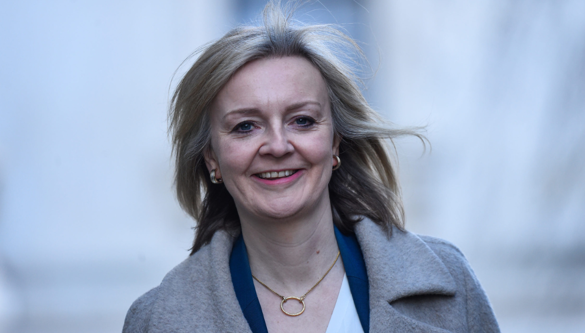 UK PM candidate Liz Truss in commanding lead over Rishi Sunak