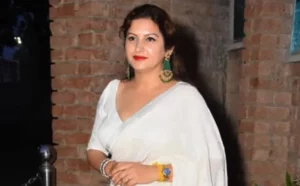 The request by Sonali Phogat’s sister for the CBI to look into her death raises suspicions Sonali Phogat, a BJP leader and Tik Tok celebrity, died of a heart attack in Goa.