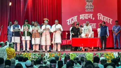 Bihar cabinet expansion: Tej Pratap Yadav with other 30 ministers takes oath in the new government - Asiana Times