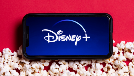 Disney outpaces Netflix in streaming subscribers and growths costs 
