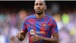 Barcelona striker Aubameyang attacked by robbers Barcelona striker Aubameyang attacked by robbers