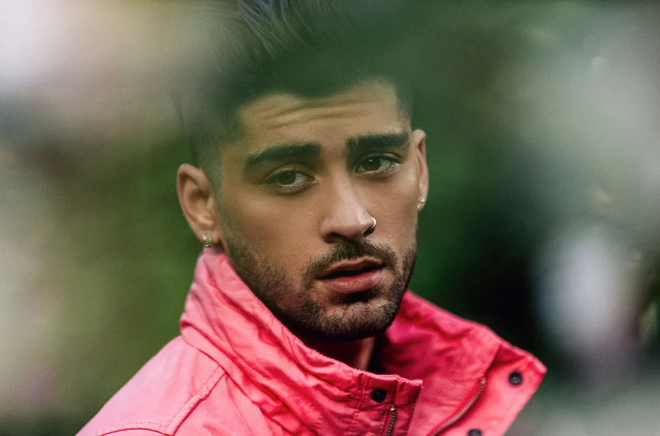 Zayn Malik Performs "Night Changes" by One Direction on Instagram Eight Years Later  - Asiana Times