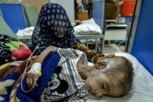 Afghanistan: United Nations warns famine; 6 million at risk.