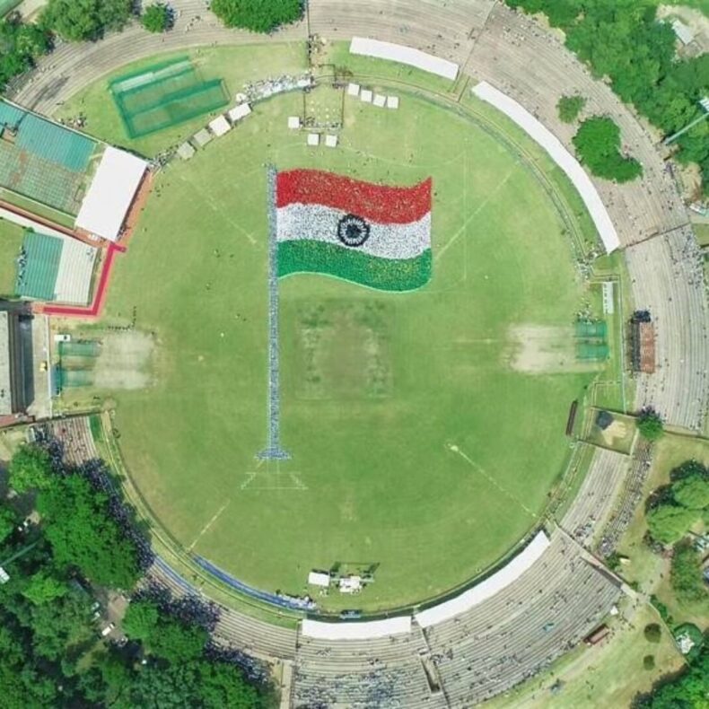 World's largest Human flag formation on 75th Independence Day of india - Asiana Times