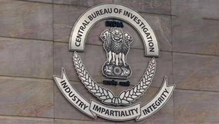 CBI raids Delhi's Deputy Chief Minister 