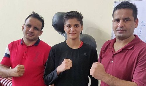 jaismine boxer with uncles Sandeep Singh and Pravinder Singh 