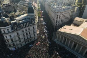 Assassination attempt on VP riles Argentina.