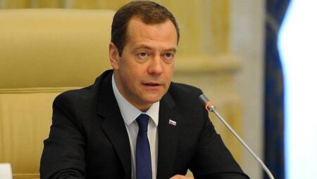 Ex-president Medvedev warns west: Russia nuclear threat ‘certainly not a bluff’ - Asiana Times