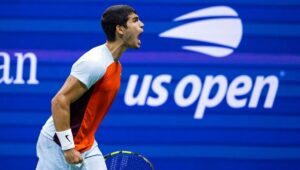 Carlos Alcaraz defeats Jannik Sinner in a 5-set blockbuster to enter US Open semifinal