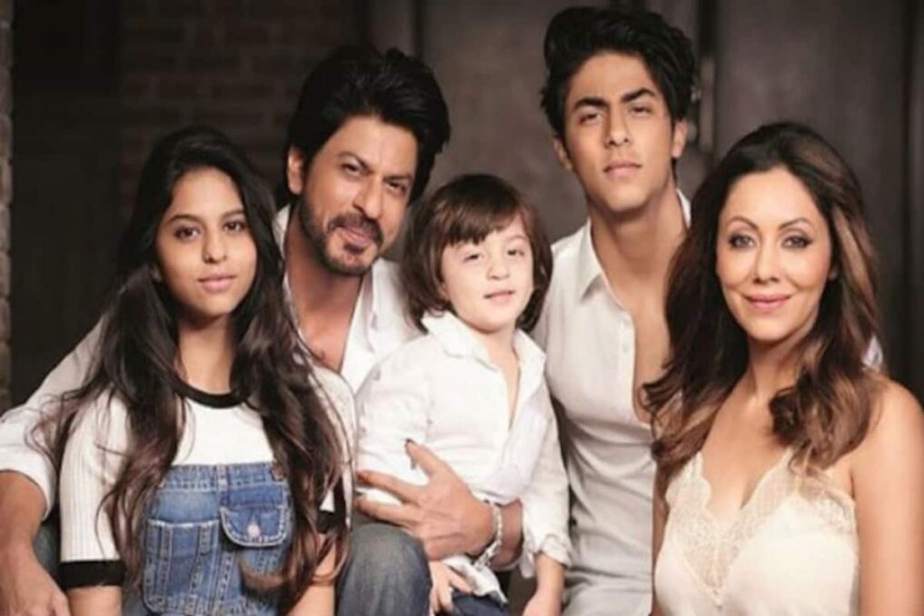 Shah Rukh Khan asked his wife Gauri for "1 year of honeymoon," Guess how was their love life - Asiana Times