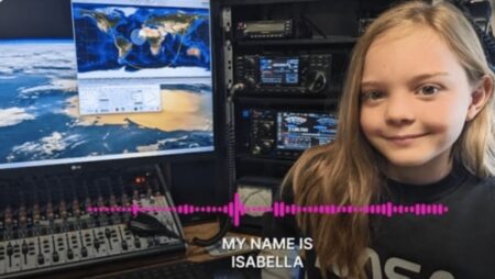 Nasa astronaut responds to 8-year-ham old's radio call to ISS
